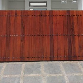 jual pagar kayu surabaya