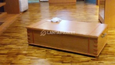 lantai kayu