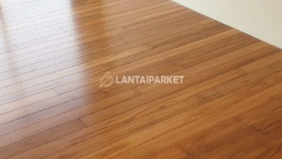 Plint Kayu Merbau di Bangkalan