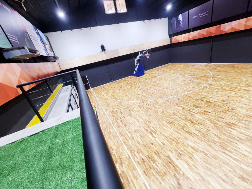 Lapangan Basket Indoor dan Outdoor