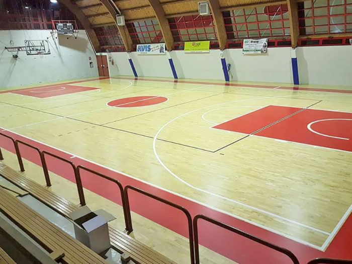 Parquet per basket: pavimentazioni sportive certificate