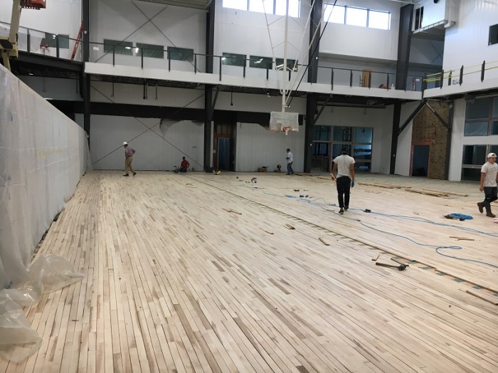 Jasa pasang lantai parket lapangan basket lantaiparket.id