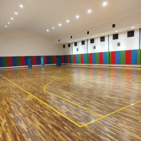 Pemasangan Lantai Parket Lapangan Basket di Surabaya