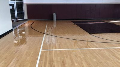 Lantai Parket Lapangan Basket Anti-Glare: Memilih Finish yang Tepat untuk Pencahayaan