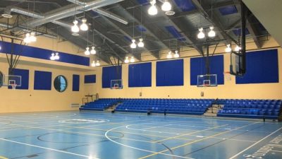 Lantai lapangan basket indoor