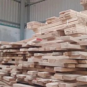 Jasa pasang lantai kayu lapangan basket lantaiparket.id