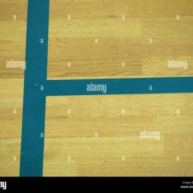 Lantai parket lapangan basket anti gores