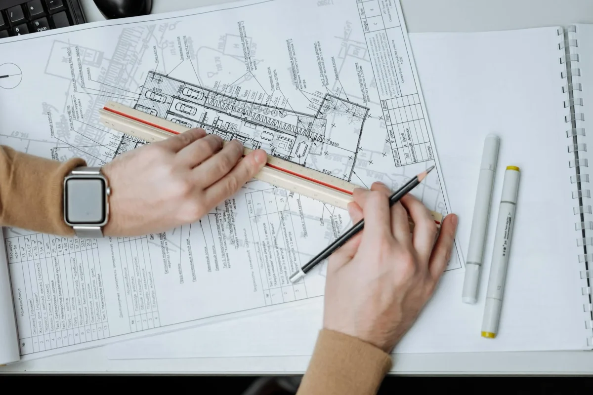 Foto oleh Thirdman di Pexels Architectural Plan Consultation