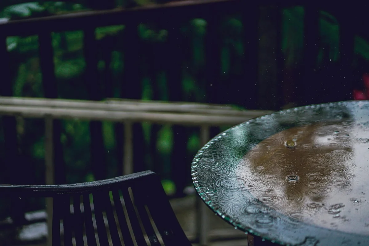 Cara Memasang Lantai Parket Kayu di Balkon 2026 1 Balcony Wood Floor Rain