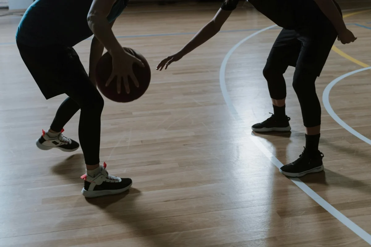 Cara Membersihkan Parket Lapangan Basket 2026 1 Basketball Court Hardwood Floor