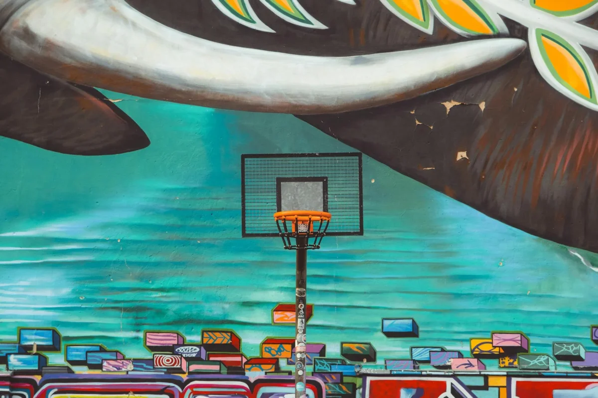 Foto oleh Ekam Juneja di Pexels Basketball Lines Painting