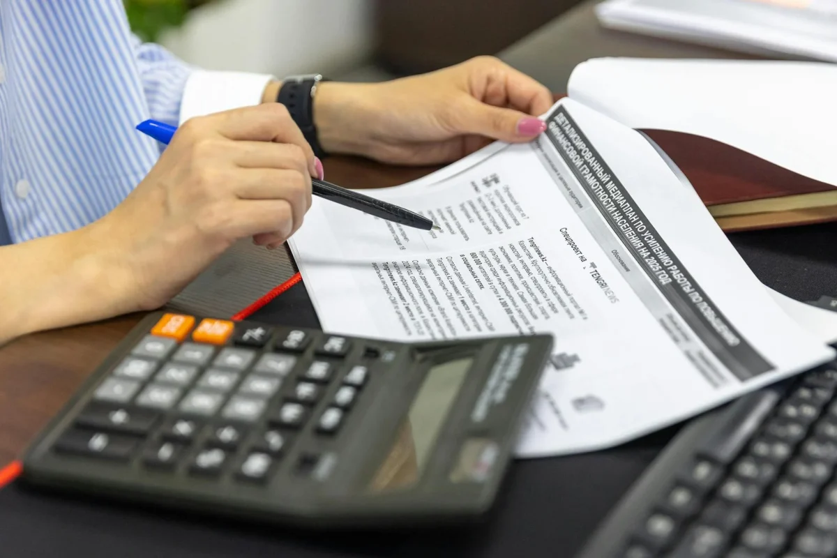 Jasa Pasang Lantai Parket untuk Tangga Profesional 2026 7 Calculator Contract Document