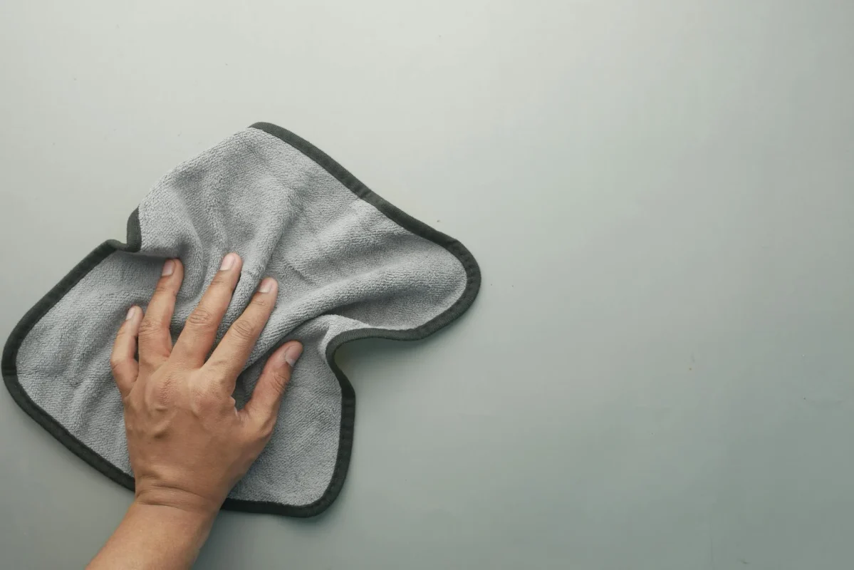 Cara Pel Lantai Kayu Jati Agar Awet & Mengkilap 2026 2 Cleaning Tools Microfiber Mop