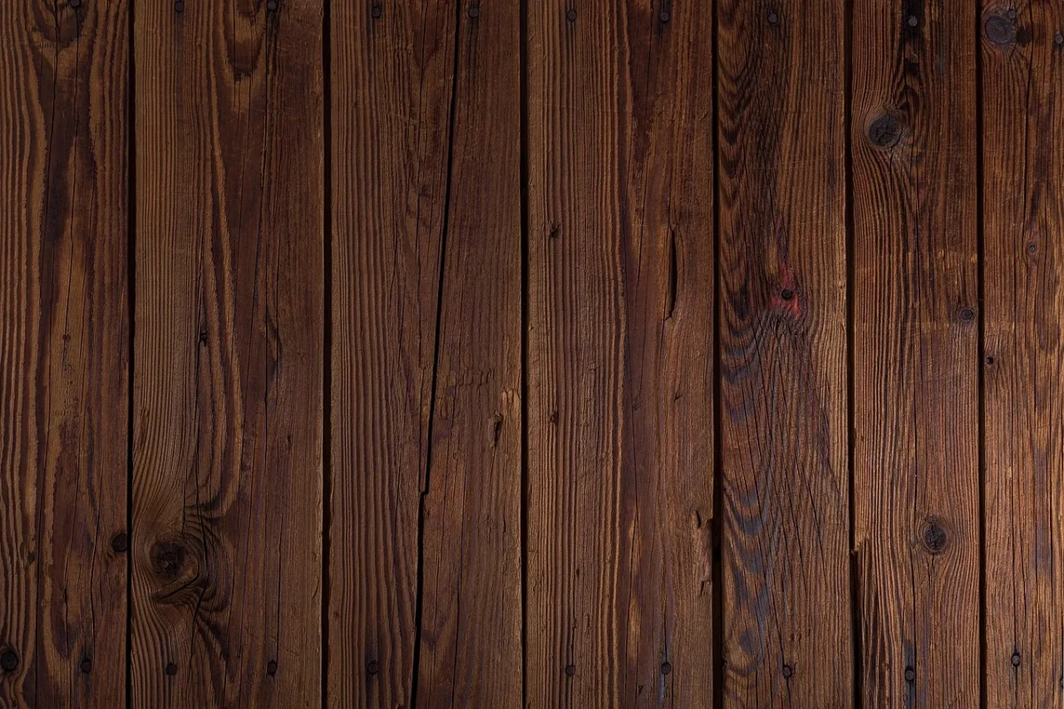 Apakah Parket Lantai Kayu Dingin di Malam Hari? Cek Faktanya! 5 Cozy Bedroom Wooden Floor