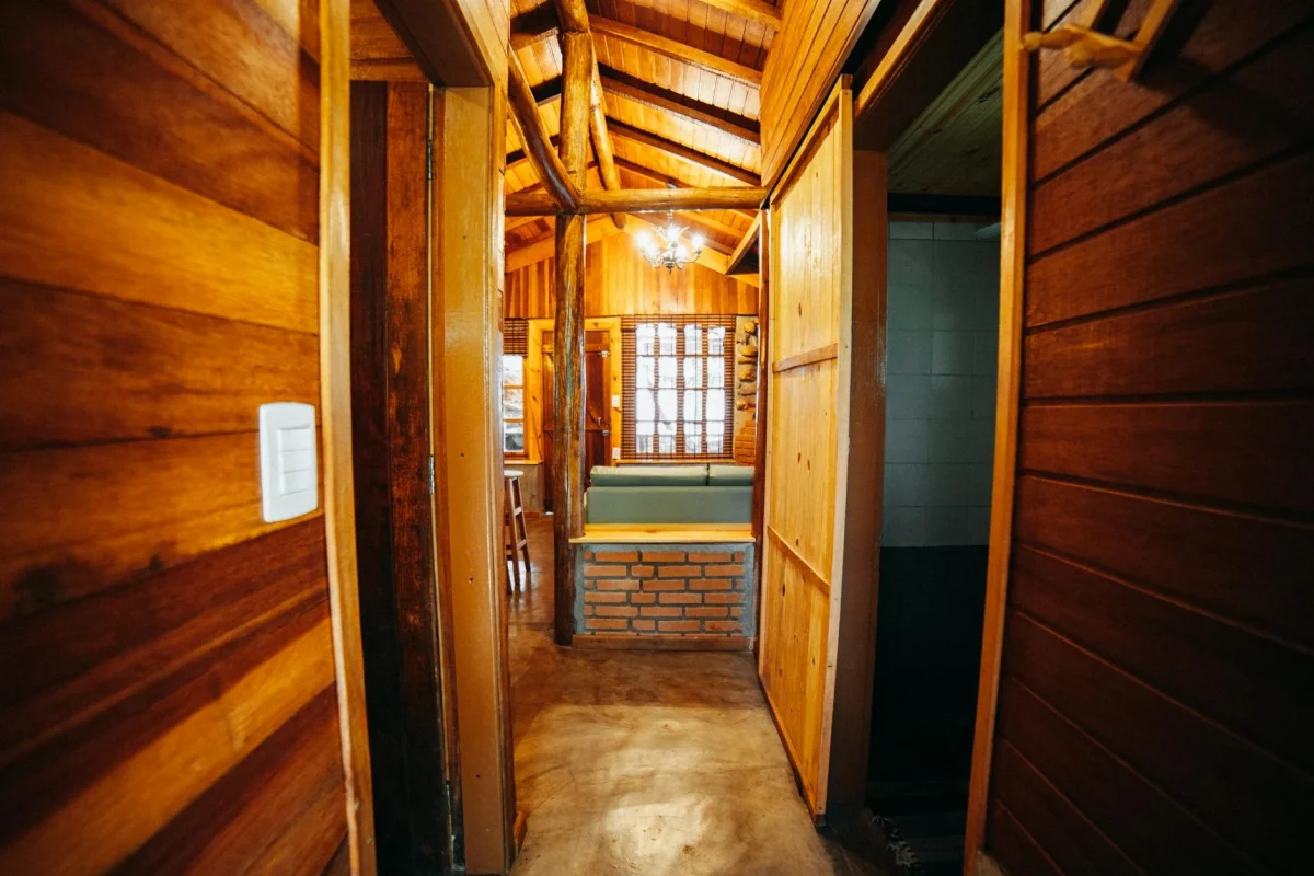 Foto oleh Matheus Bertelli di Pexels Cozy Home Warm Wood
