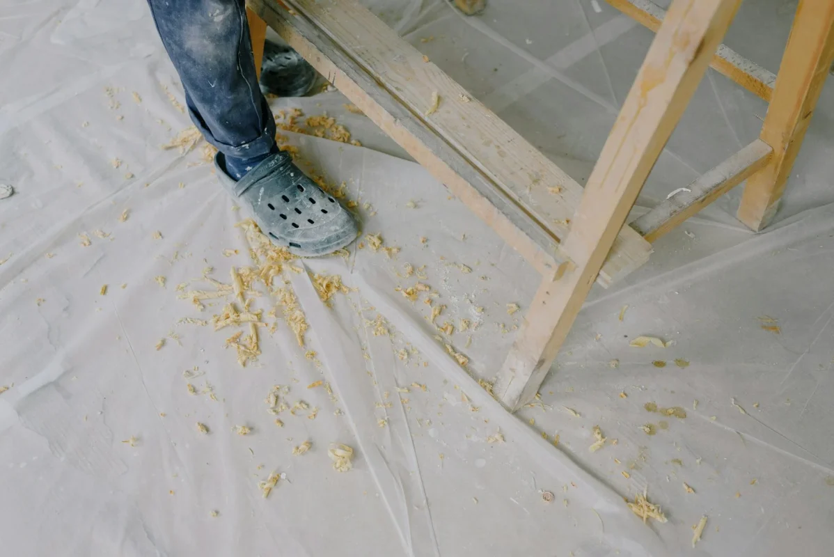 Mengapa Lapangan Basket Pakai Kayu? Ini Penjelasan Ahlinya 4 Damaged Floor Wood Repair