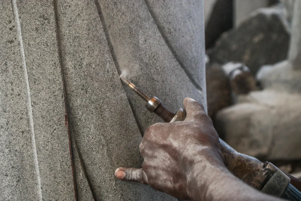 Jasa Pasang Lantai Kayu Warna Putih Profesional 2026 7 Detailed Craftsmanship Clean Work