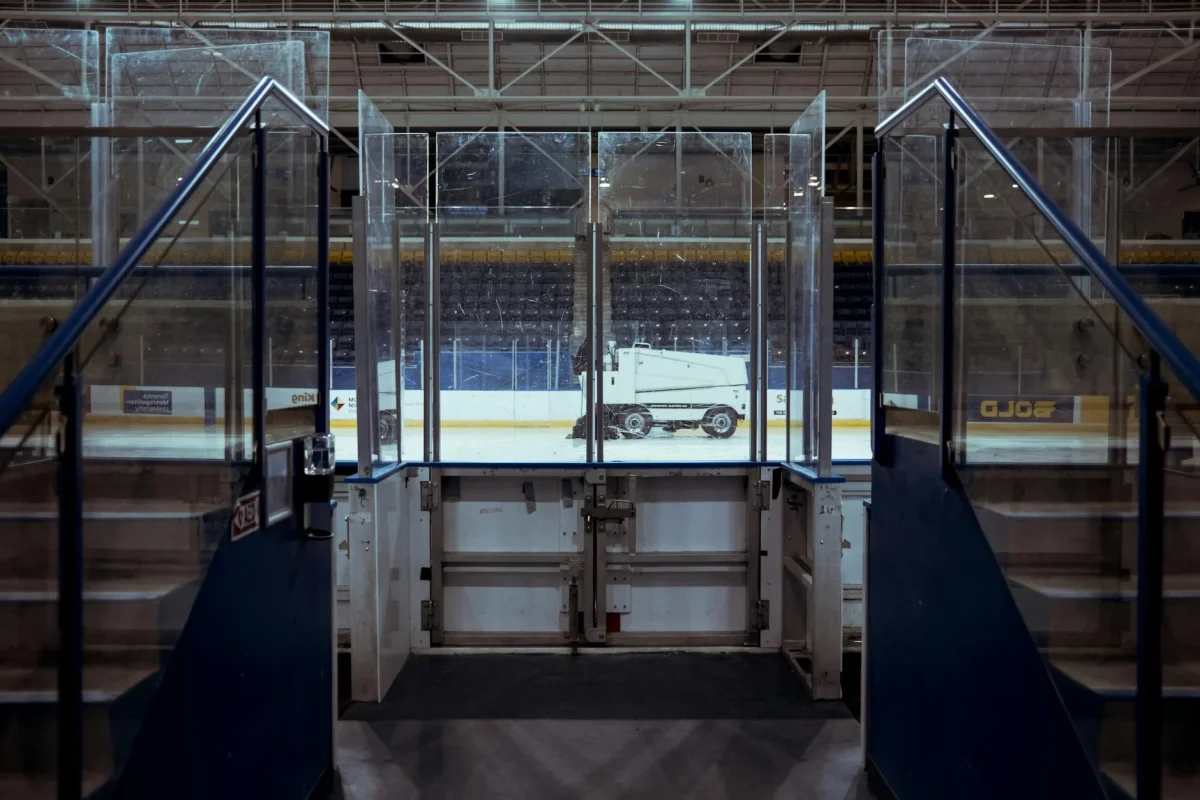 Foto oleh Harrison Haines di Pexels Floor Cleaning Indoor Stadium