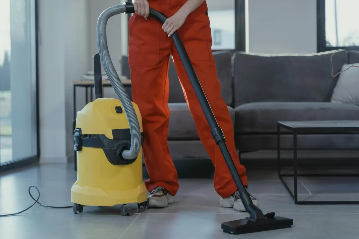 Perbedaan Lantai Parket Kayu Solid dan Engineering 2026 6 Floor Cleaning Vacuum Cleaner Wood Polish