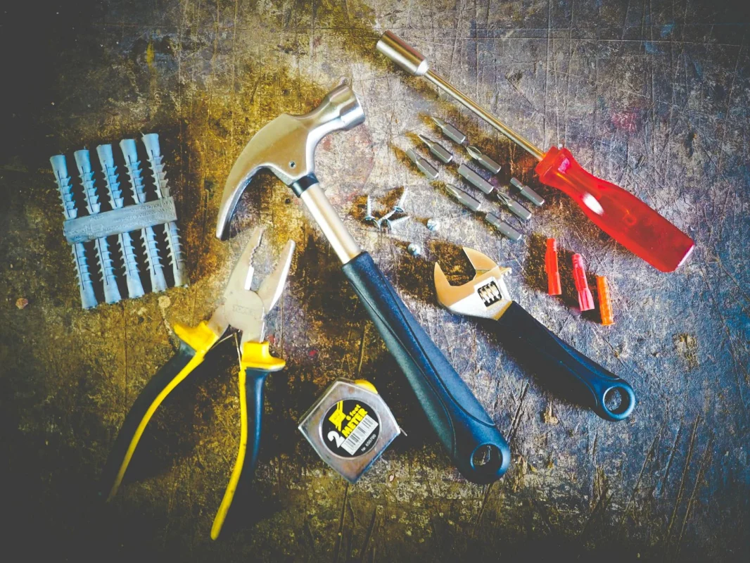 Foto oleh energepic.com di Pexels Floor Installation Carpentry Tools