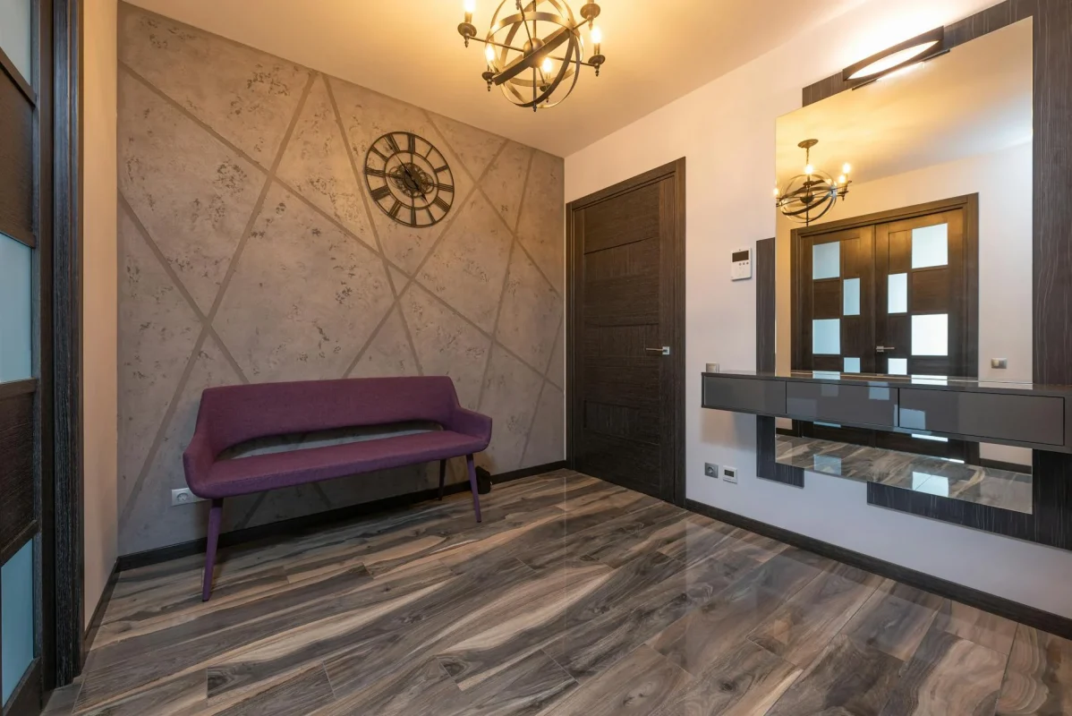 Foto oleh Max Vakhtbovych di Pexels Floor Varnish Shiny Wood