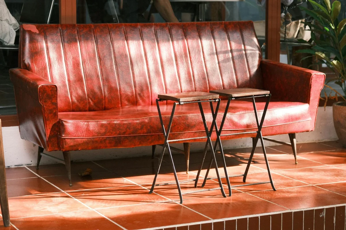 Foto oleh 🇻🇳🇻🇳 Việt Anh Nguyễn 🇻🇳🇻🇳 di Pexels Furniture Pads Sofa Legs