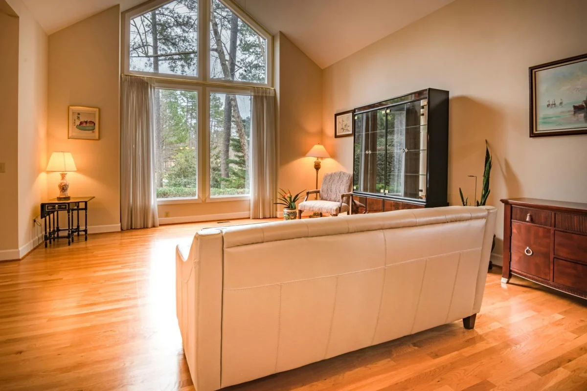 Ketahanan Lantai Parket Kayu Terhadap Goresan 2026 1 Hardwood Floor Interior Design