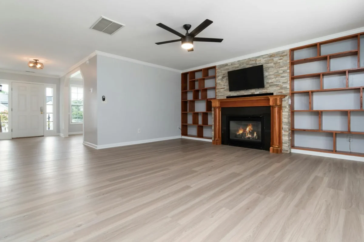 Jarak Muai Lantai Kayu: Rahasia Lantai Awet & Presisi 2026 2 Hardwood Floor Laminate Flooring