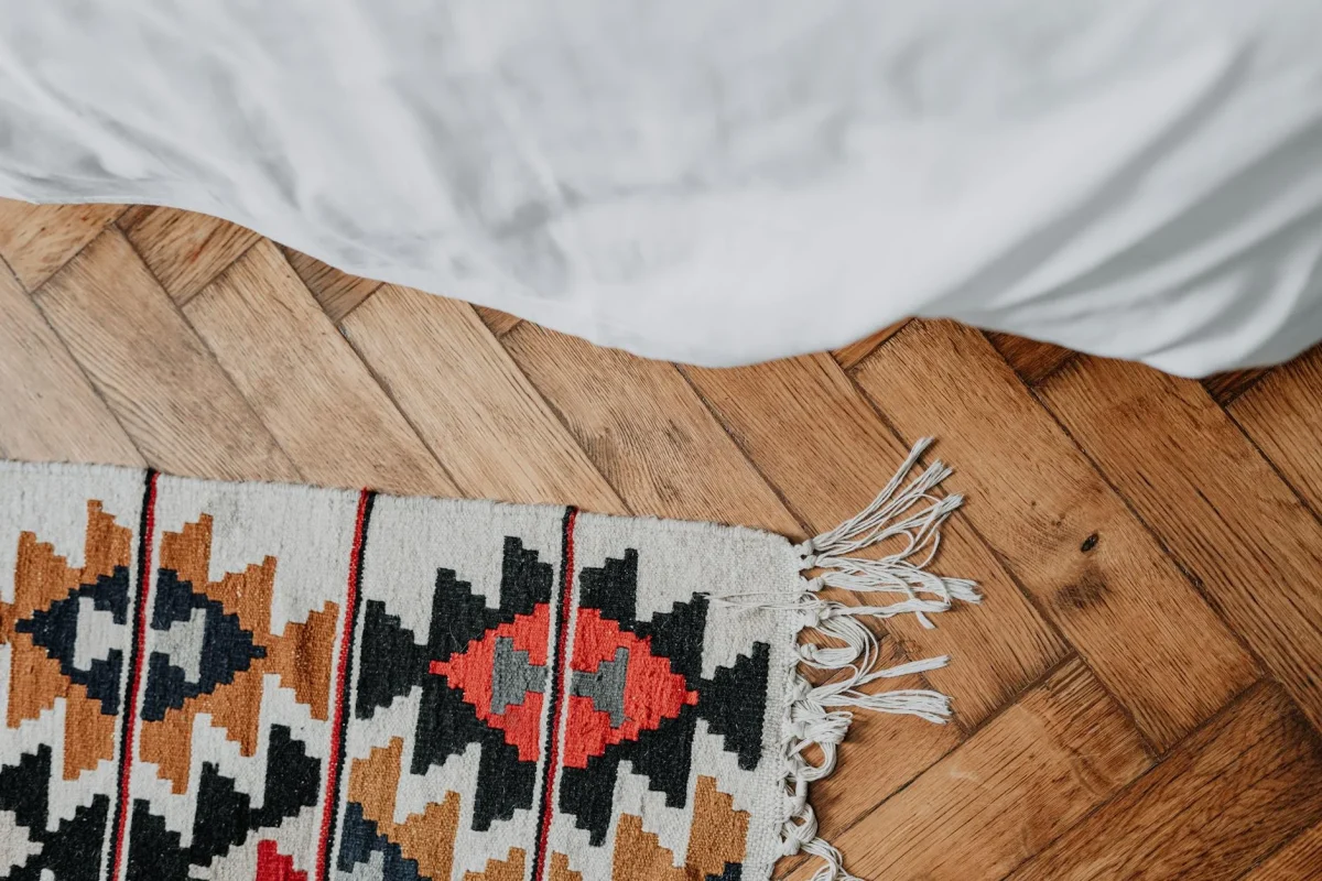 Katalog Motif Lantai Parket 2026: Pilihan & Jasa Pasang 3 Herringbone Floor Chevron Pattern