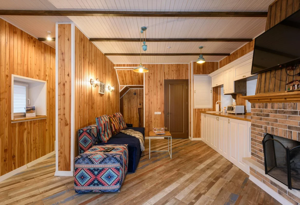 Parket Lantai Kayu vs Ubin Tegel Klasik: Mana Pilihan Anda? 3 Home Interior Cozy Room