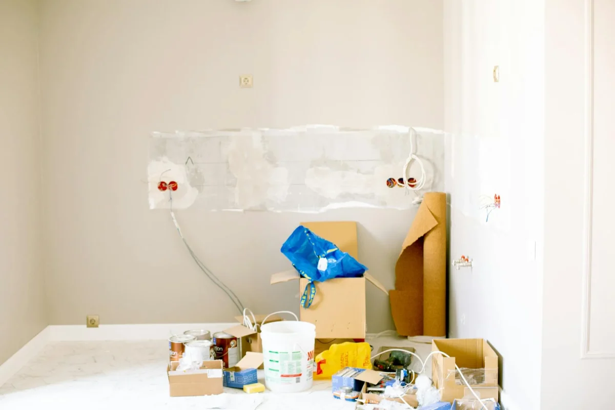 Interior Design Mistake Messy Room Mismatched Colors Painting Wall