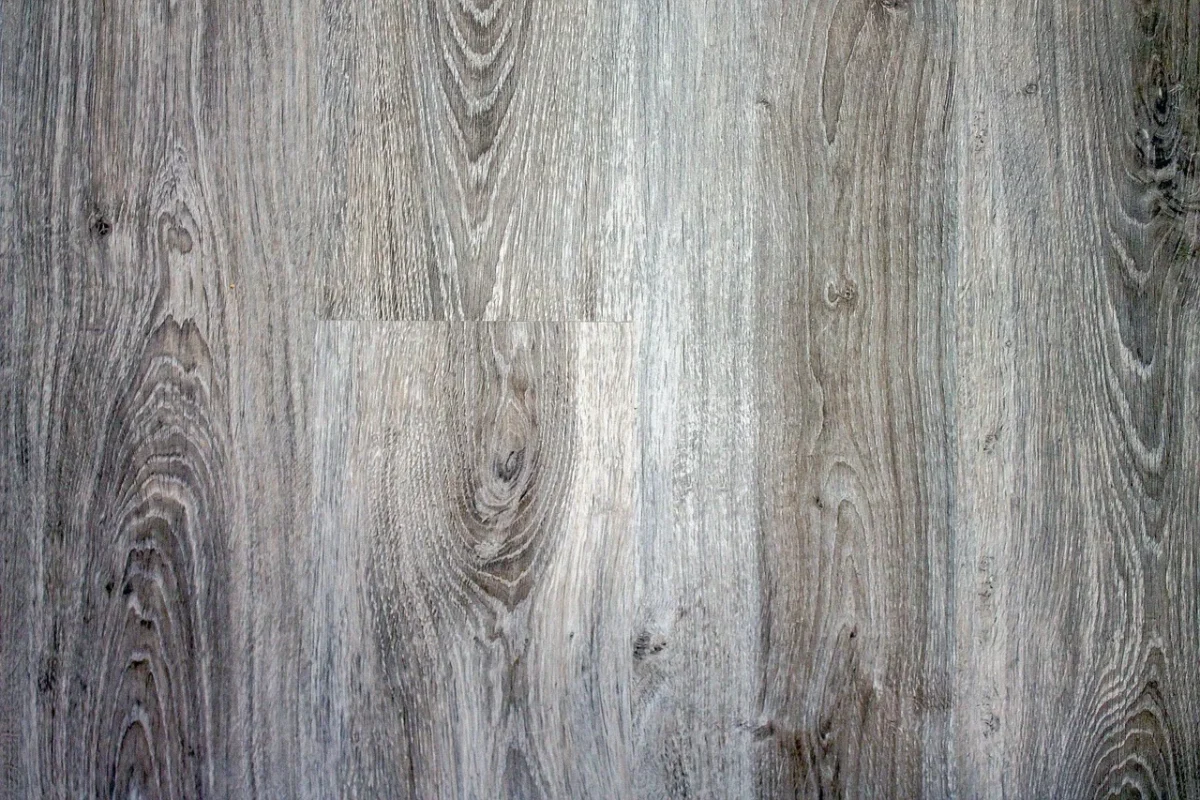 Apa Beda Parket AC3 dan AC4? Panduan Memilih Lantai 2026 1 Laminate Flooring Wood Texture
