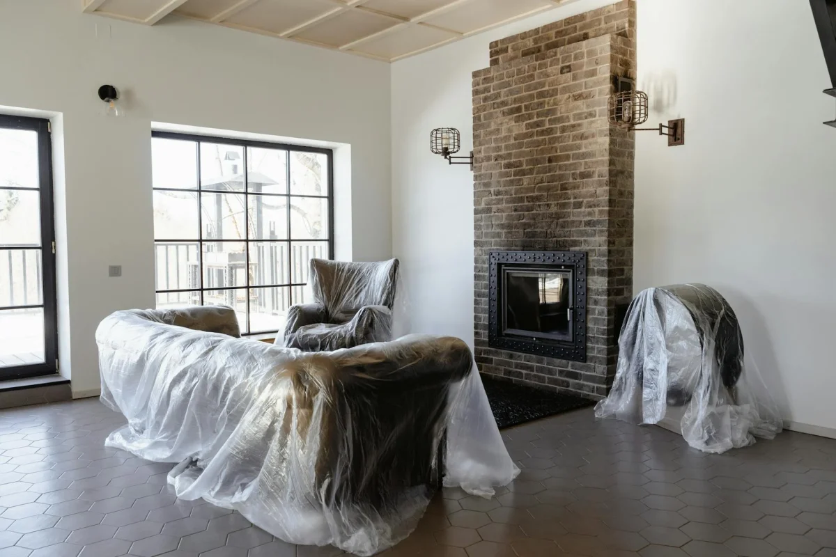 Foto oleh MART PRODUCTION di Pexels Living Room Home Renovation