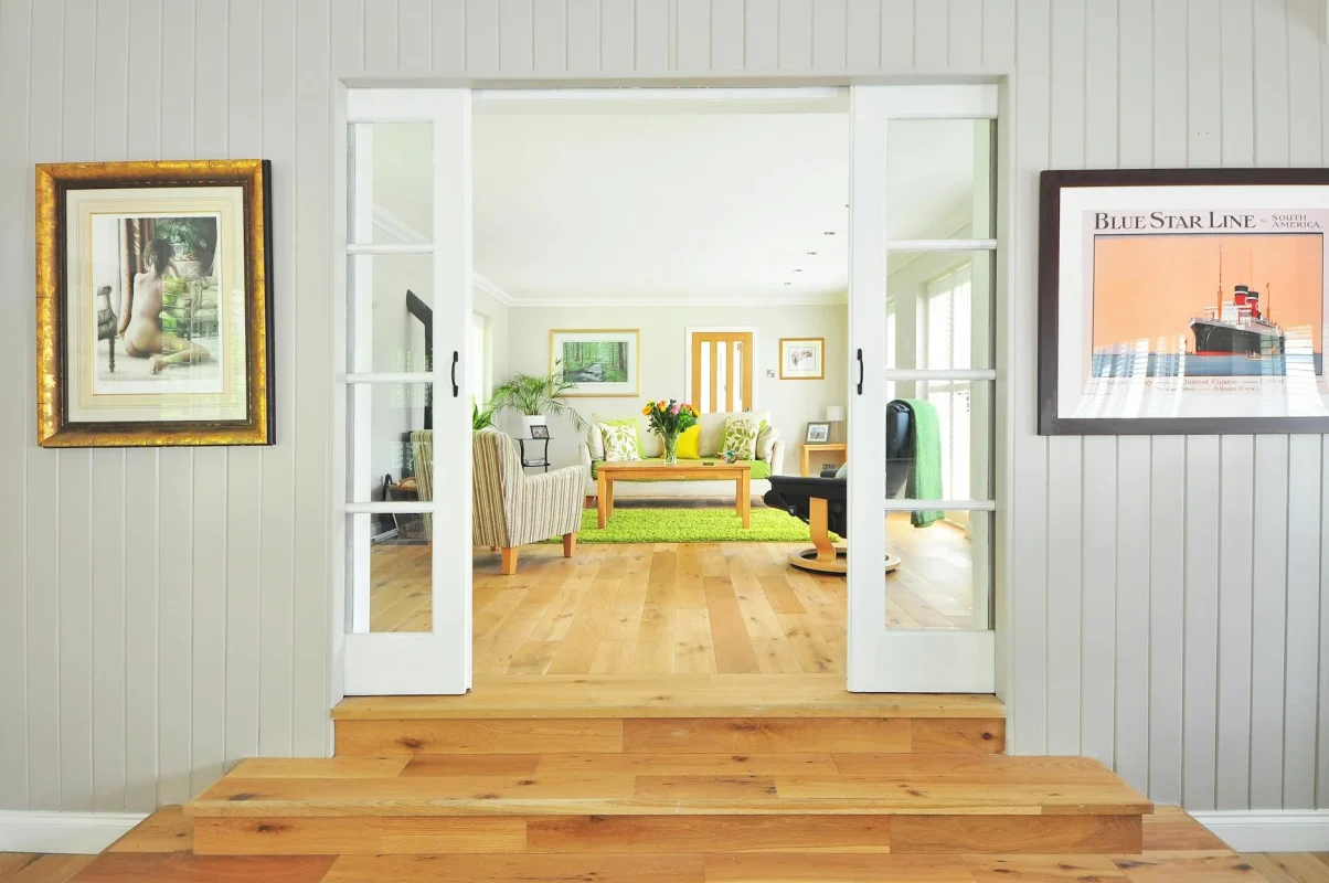 Mana yang Lebih Bagus Parket atau Vinyl? Cek Perbandingannya 2 Luxury Interior Home Improvement