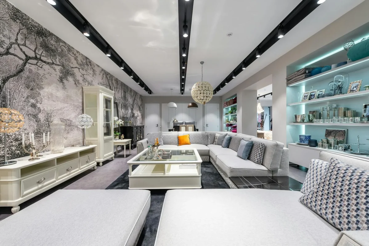 Lantai Kayu Dingin atau Tidak? Simak Fakta dari Ahlinya 7 Luxury Living Room Real Estate