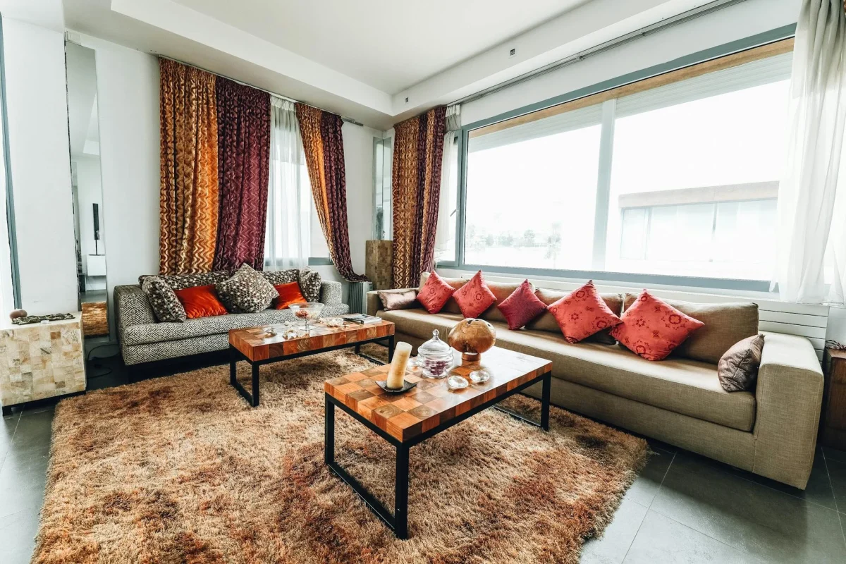 Kontraktor Spesialis Lantai Parket Kayu Mewah Terbaik 2026 7 Luxury Living Room Real Estate Investment