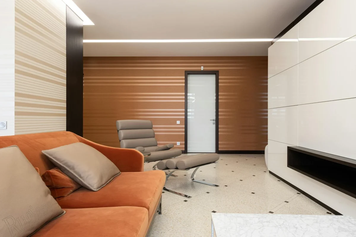 Toko Lantai Kayu Terdekat & Jasa Pasang Profesional 2026 5 Modern Living Room Office Interior Hotel Lobby
