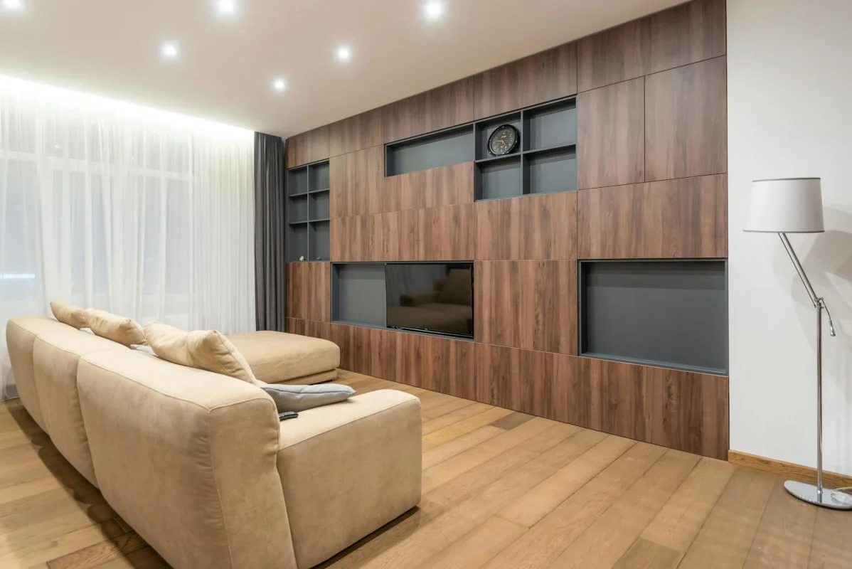 Foto oleh Max Vakhtbovych di Pexels Modern Living Room Wooden Floor
