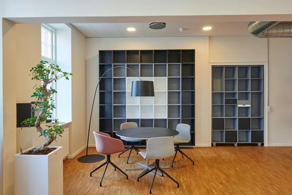 Foto oleh ATBO di Pexels Modern Office Wooden Floor