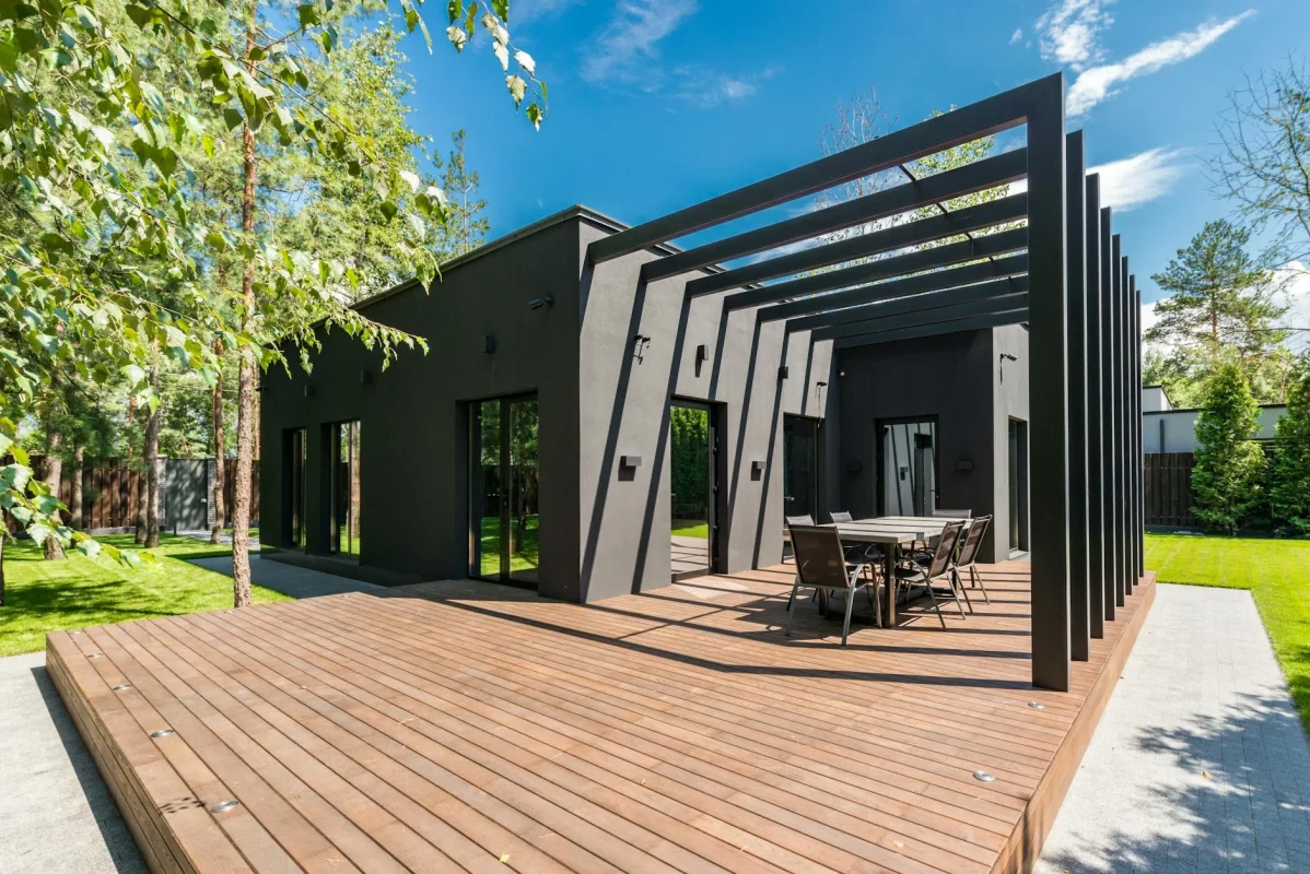 Jasa & Tips Perawatan Rutin Lantai Parket Kayu Outdoor 2026 1 Outdoor Wood Deck Luxury Patio