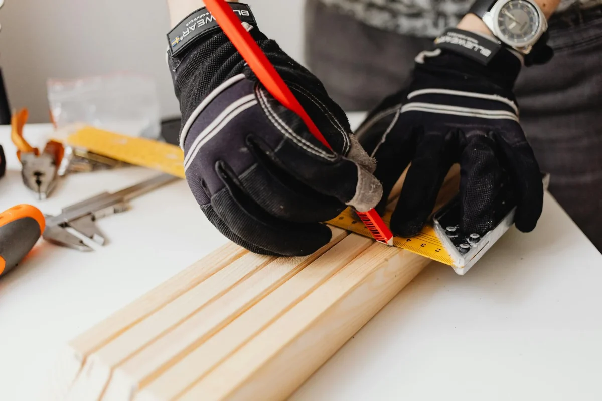 Professional Carpenter Construction Tools