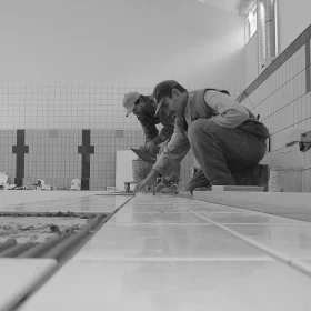 Apakah Uap Air Merusak Lantai Parket? Ini Penjelasan Ahlinya 8 Professional Flooring Installer Carpentry Tools