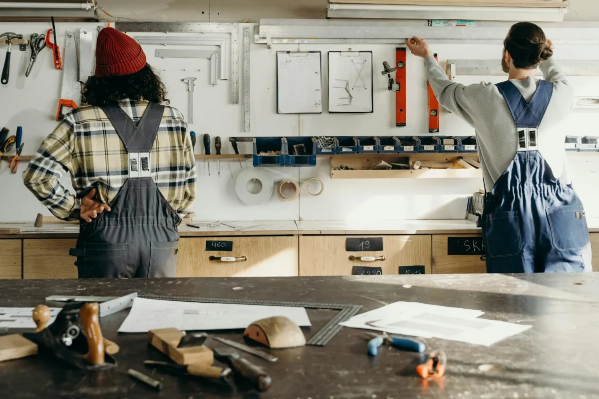Professional Worker Carpentry Tools