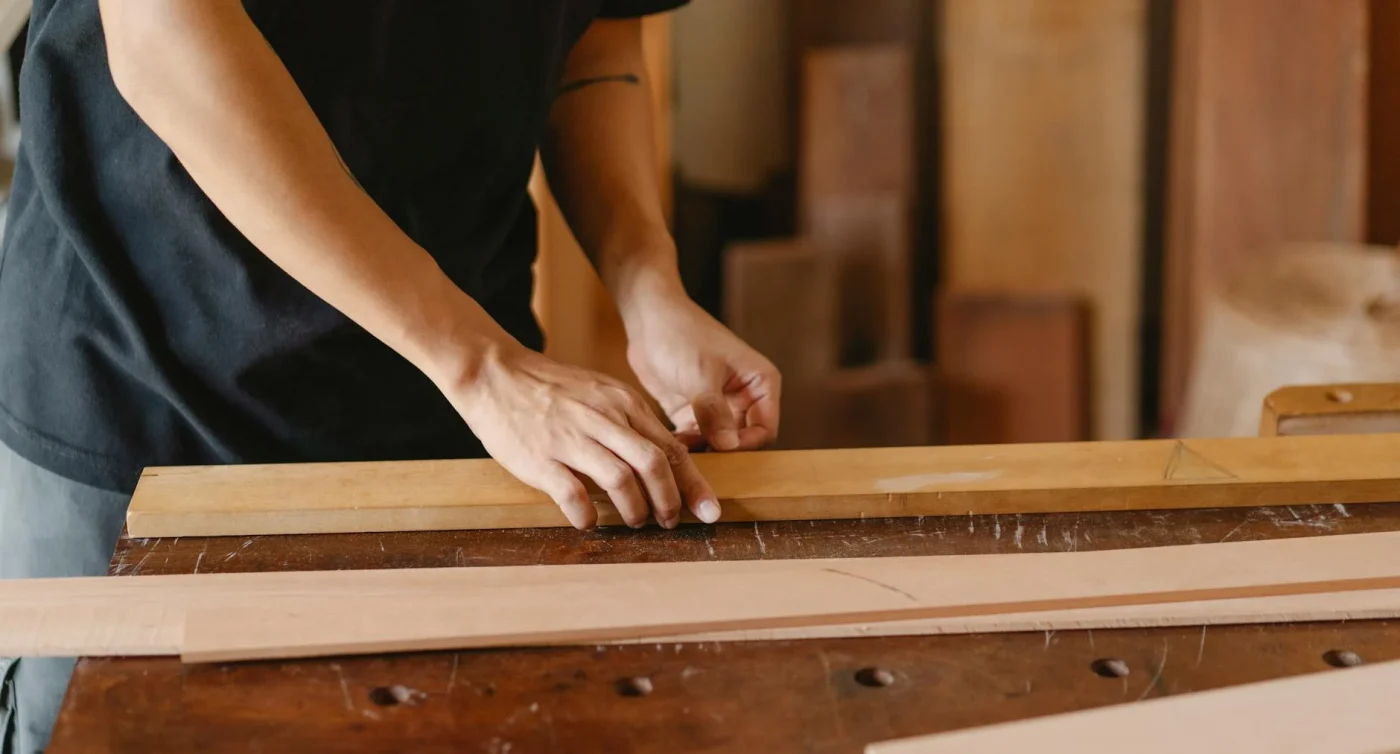 Foto oleh Ono Kosuki di Pexels Professional Worker Carpentry Tools