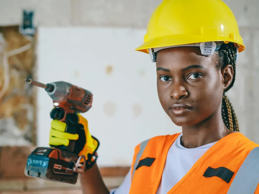 Foto oleh Kindel Media di Pexels Professional Worker Construction Tools