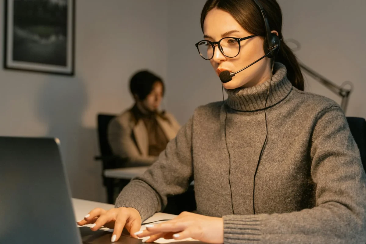 Professional Worker Customer Service