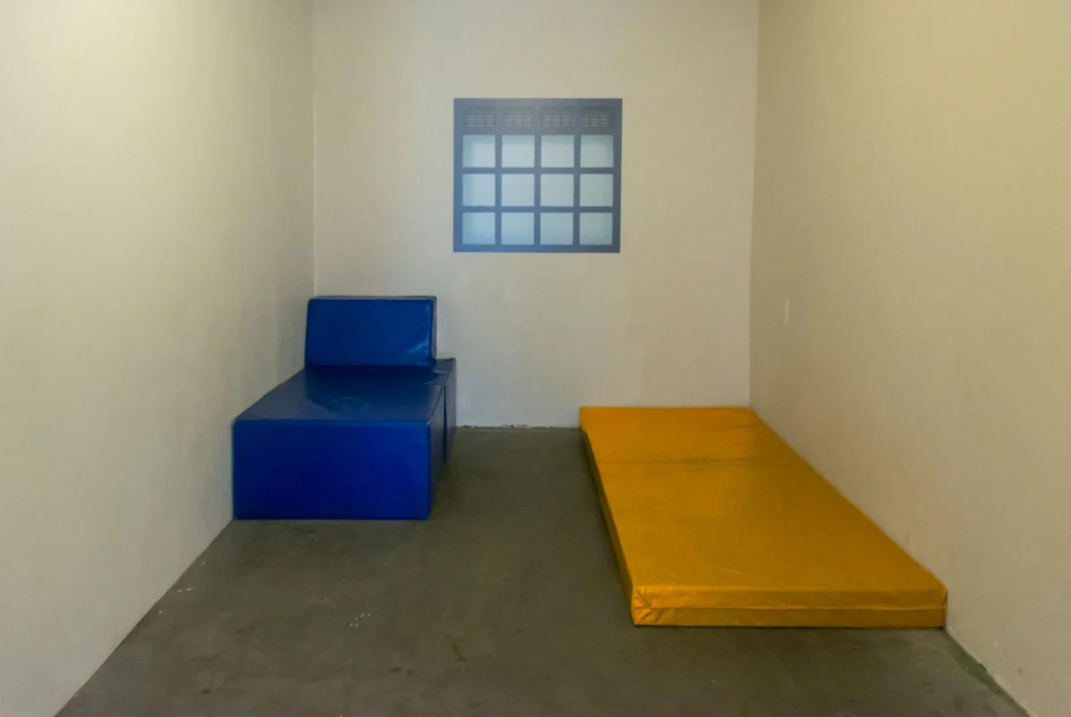 Foto oleh Jan van der Wolf di Pexels Rubber Cushion Floor Structure