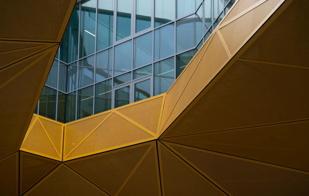 Foto oleh Roman Polách di Pexels School Building Modern Architecture