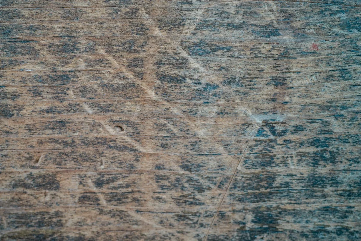 Kekurangan Lantai Parket Kayu dibanding Keramik & Solusinya 3 Scratched Wood Furniture Legs