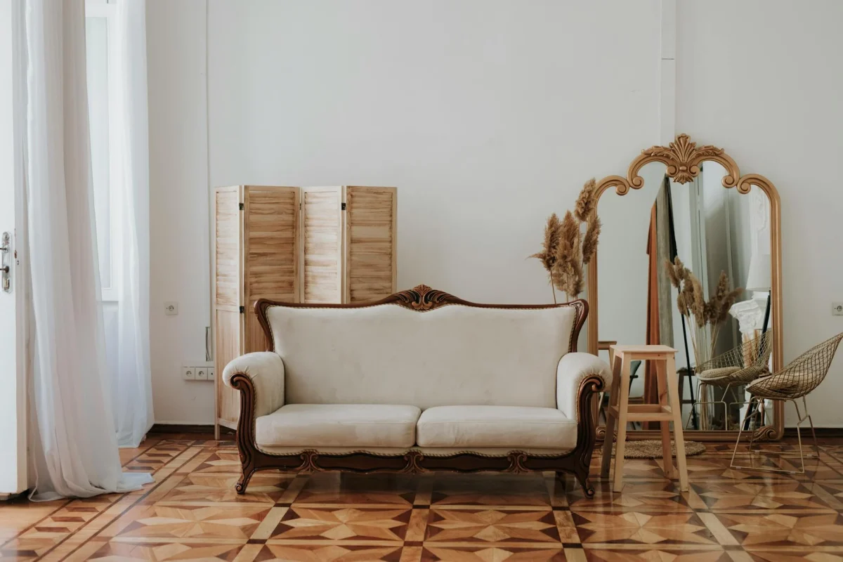 Foto oleh Rauf Allahverdiyev di Pexels Teak Parquet Engineered Wood Flooring